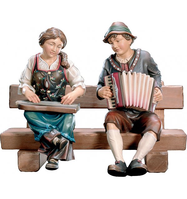 KD1024 - Musikantenpaar sitzend auf Bank COLOR