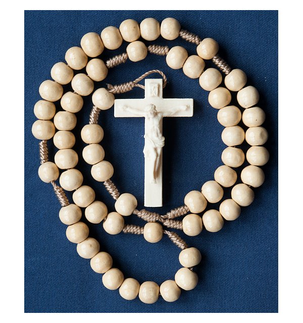 0417 - Rosary with baroque crucifix in maple wood 5cm