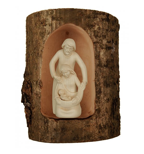 2756 - Family of peace in tree trunk