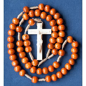 04172 - Rosary with barocque cross 4,5cm maple