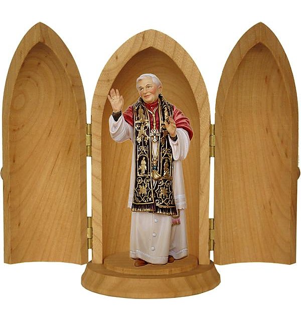 G2057 - Papa Benedetto XVI nella nicchia